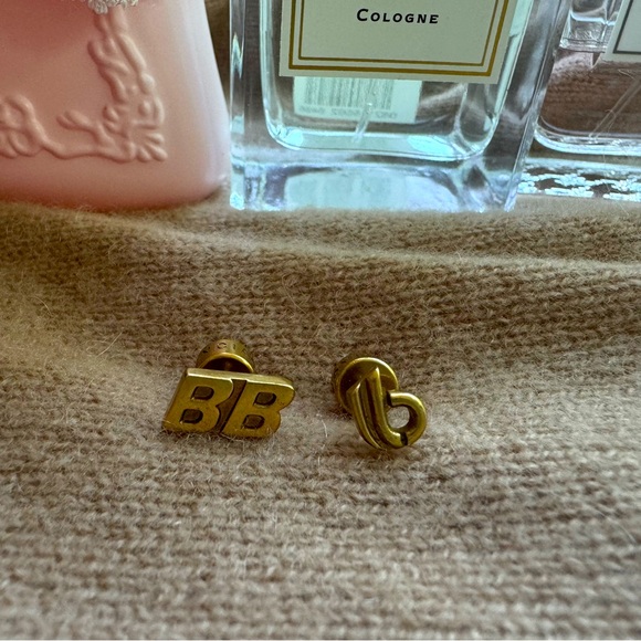 (Reserved pay)Balenciaga Gold Logo B Stud Earrings - Picture 3 of 7